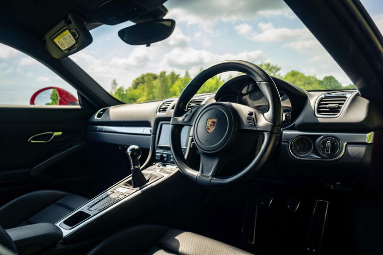 Porsche 981 Cayman S