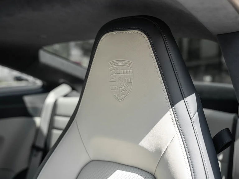 Porsche 992.2 Carrera