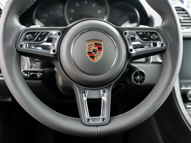 Porsche 718 Cayman Style Edition