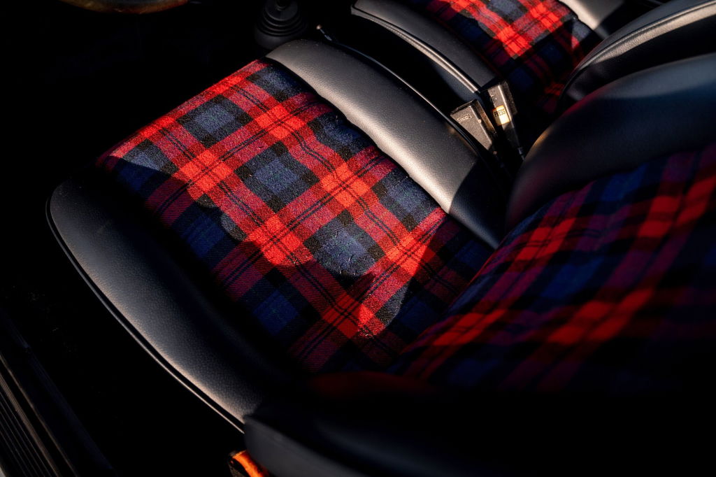 Porsche 911 Carrera 2.7