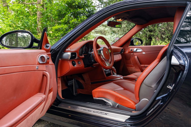 Porsche 997.2 Carrera GTS