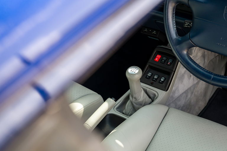 Porsche 993 Carrera 4S