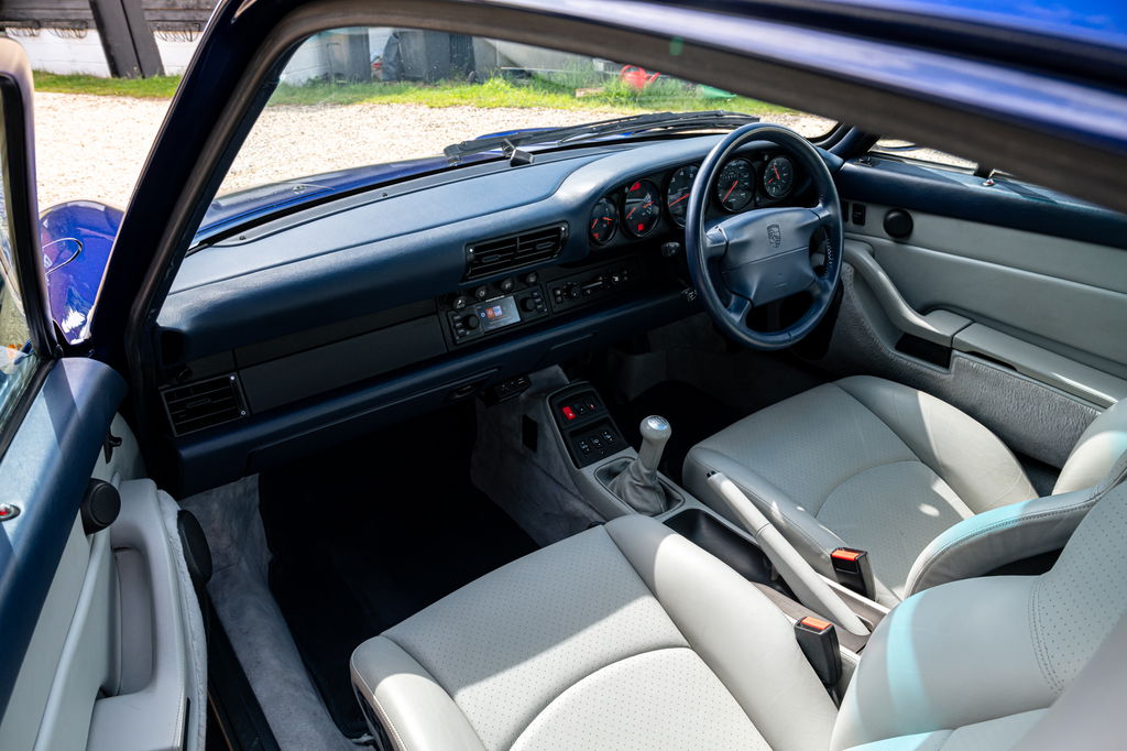 Porsche 993 Carrera 4S