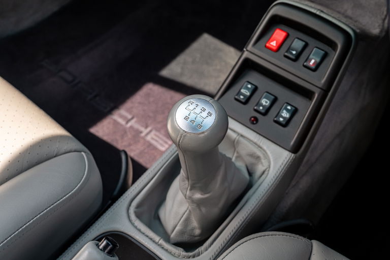 Porsche 993 Carrera 4S