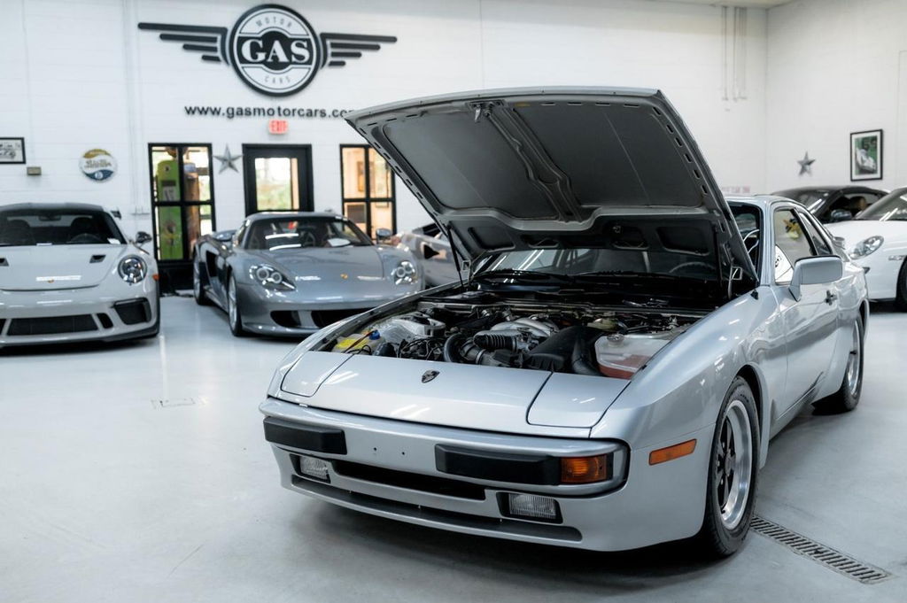Porsche 944 Coupé