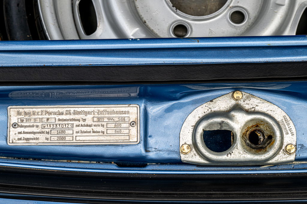 Porsche 911 S (F-Modell)