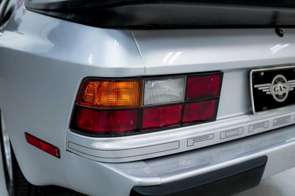 Porsche 944 Coupé