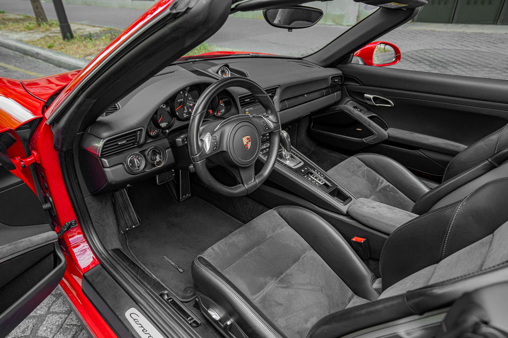 Porsche 991 Carrera 4 GTS