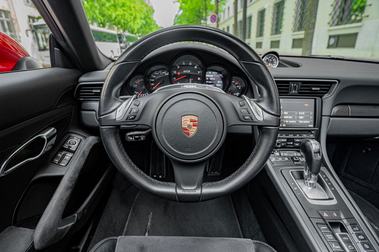 Porsche 991 Carrera 4 GTS