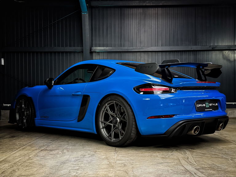 Porsche 718 Cayman GT4 RS
