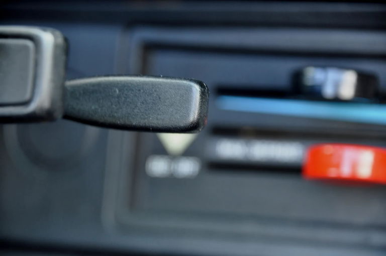 Porsche 911 Carrera 3.2 (US)