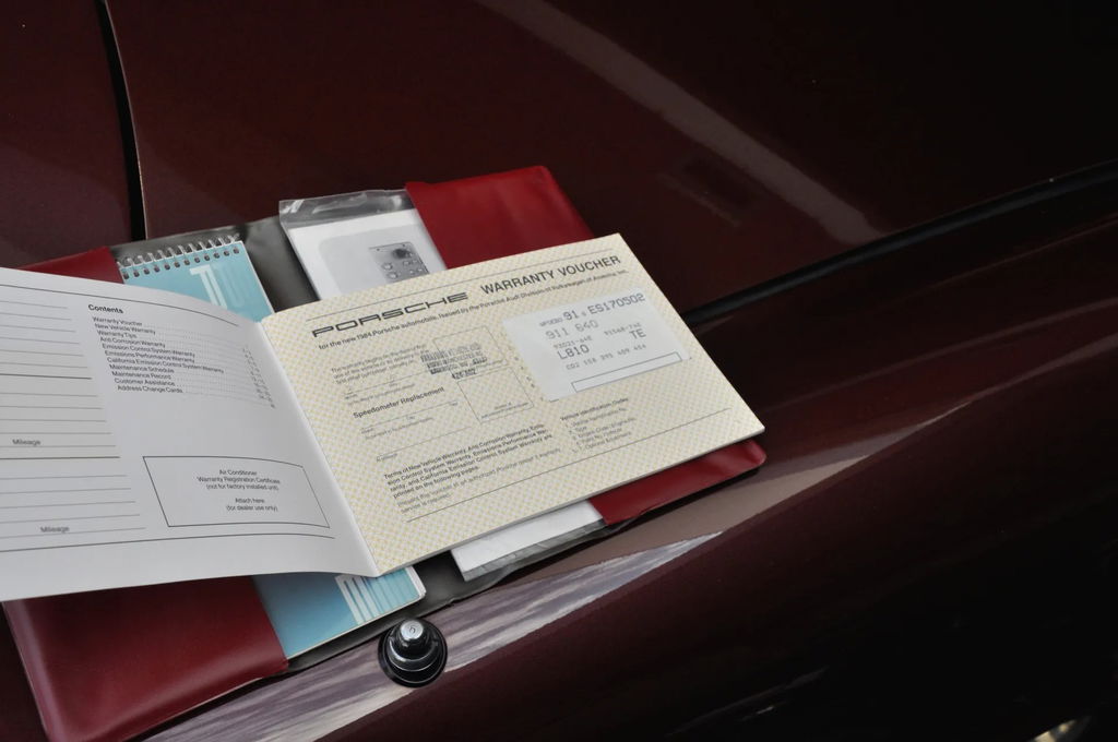 Porsche 911 Carrera 3.2 (US)