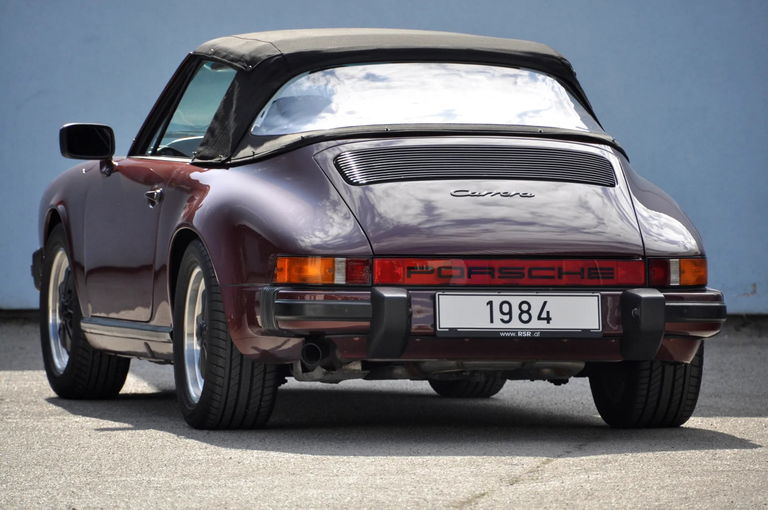 Porsche 911 Carrera 3.2 (US)