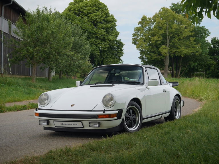 Porsche 911 Carrera 3.0