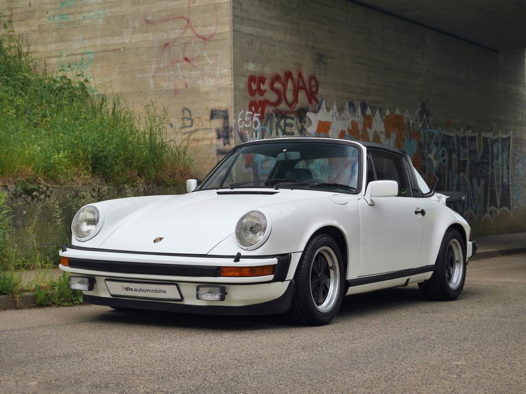 Porsche 911 Carrera 3.0
