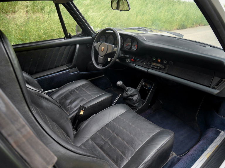 Porsche 911 Carrera 3.0