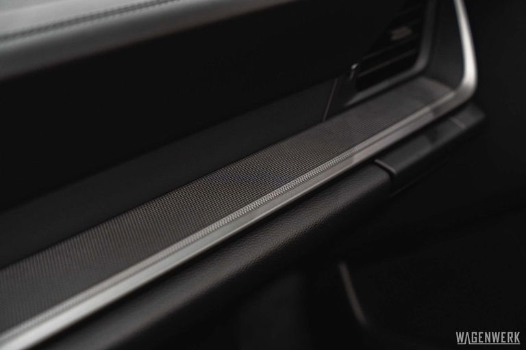 Porsche 992 Carrera 4