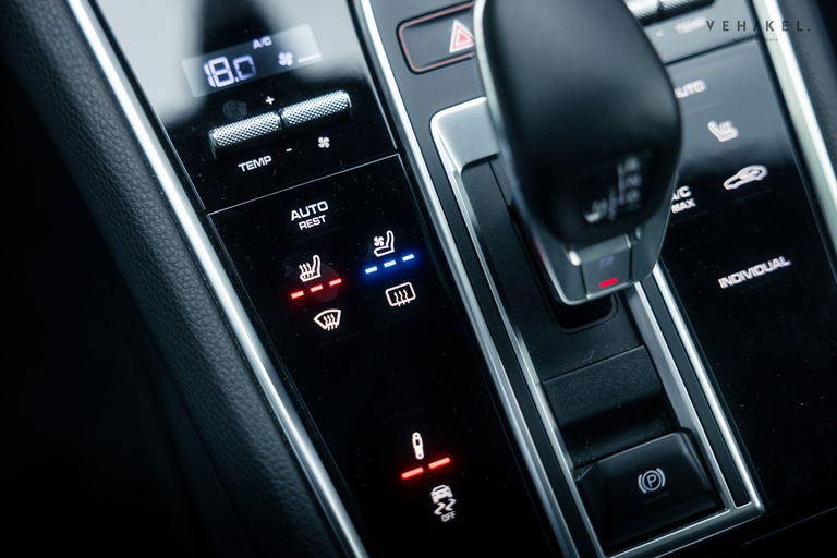 Porsche Panamera 4 E-Hybrid