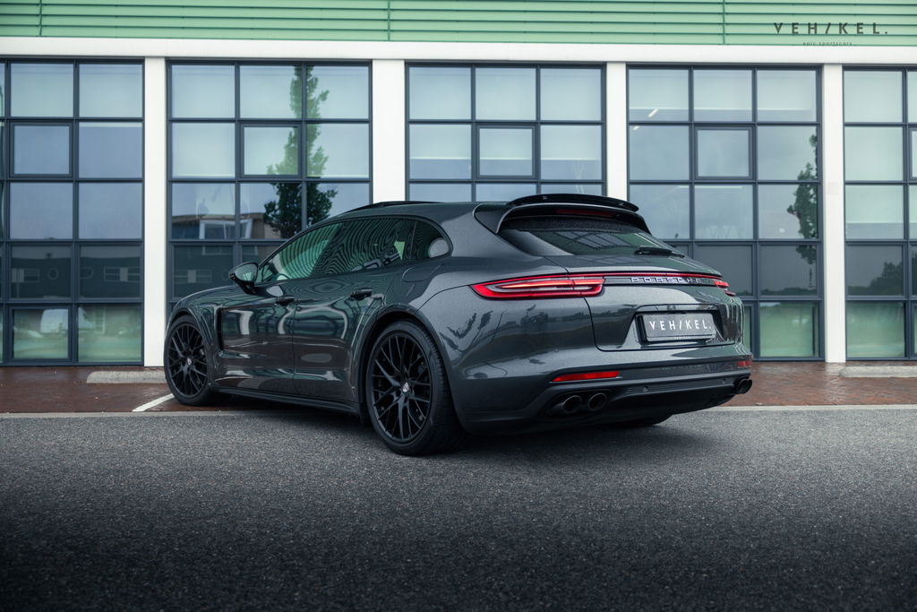 Porsche Panamera 4 E-Hybrid