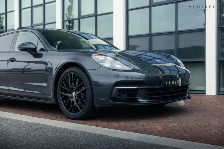 Porsche Panamera 4 E-Hybrid