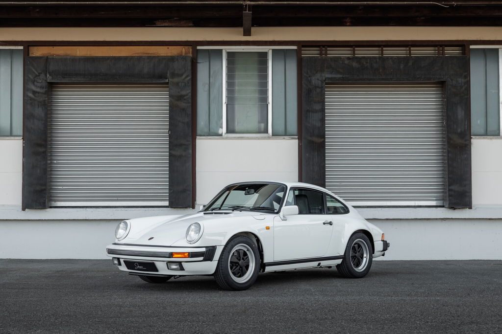 Porsche 911 Carrera 3.2