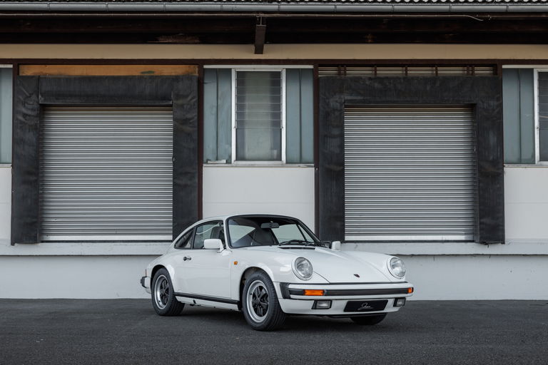 Porsche 911 Carrera 3.2