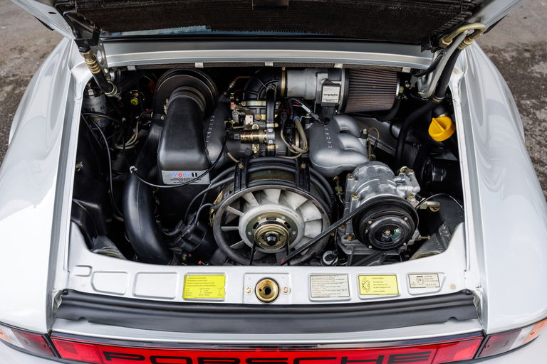 Porsche 911 Carrera 3.2