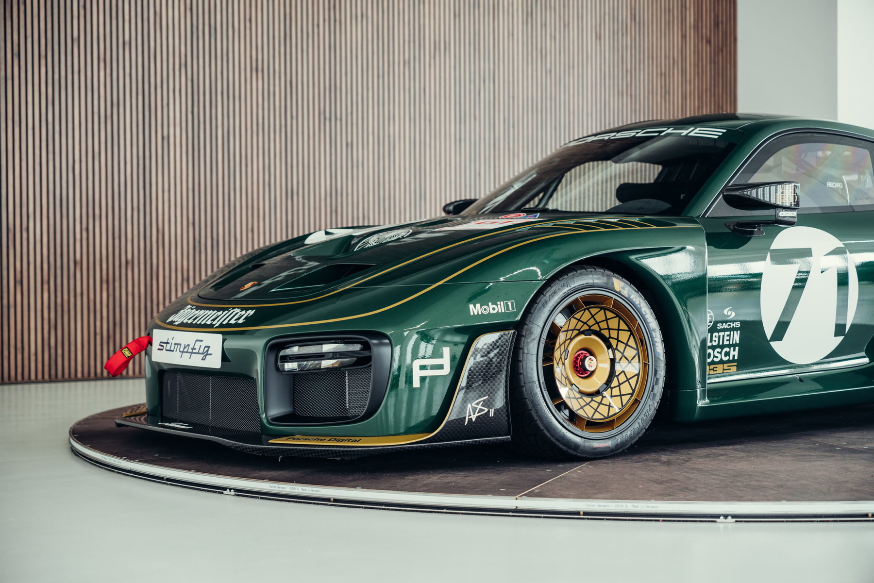 Porsche 935 2019 - elferspot.com - Marketplace for Porsche Sports Cars
