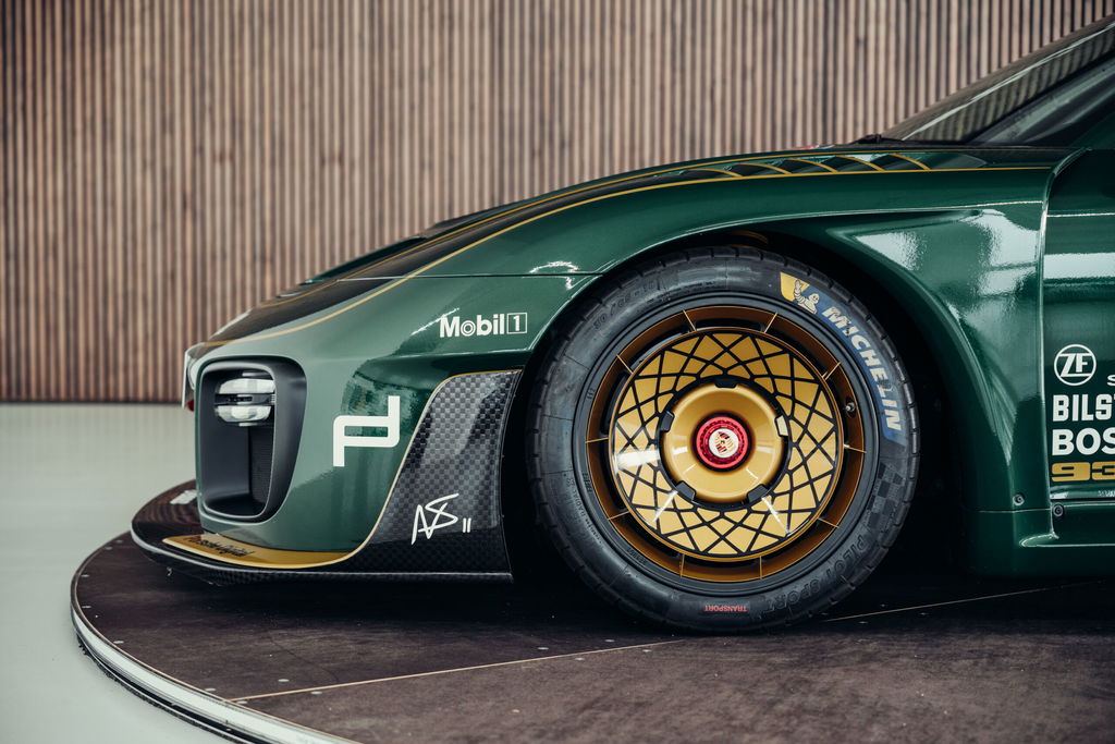 Porsche 935