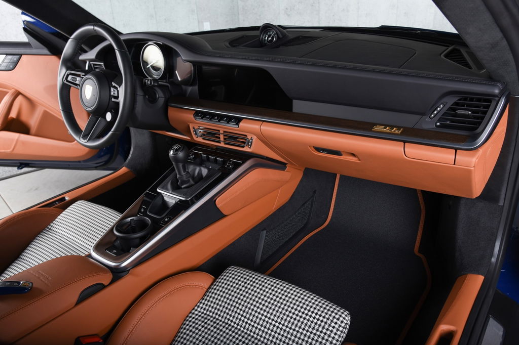 Porsche 992 Sport Classic