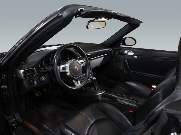 Porsche 997.2 Carrera GTS