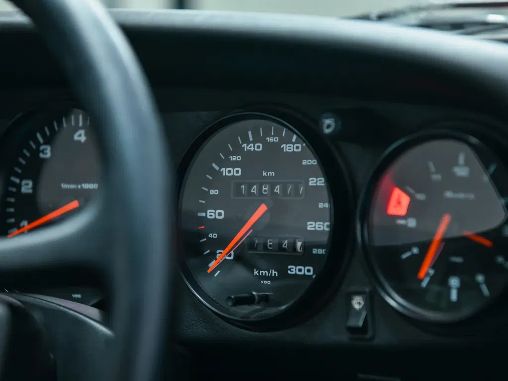 Porsche 964 Carrera 4