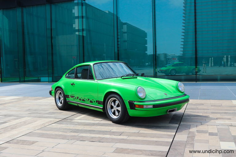 Porsche 911 Carrera 2.7
