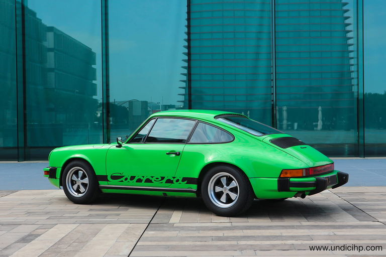 Porsche 911 Carrera 2.7