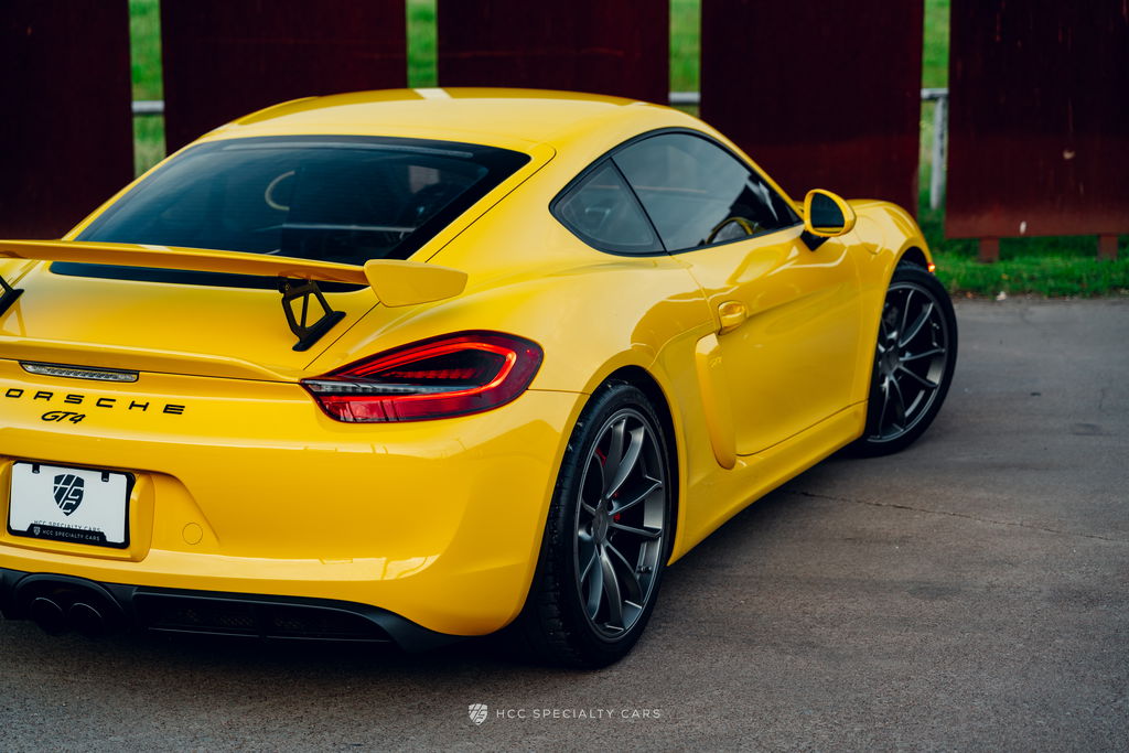 Porsche 981 Cayman GT4