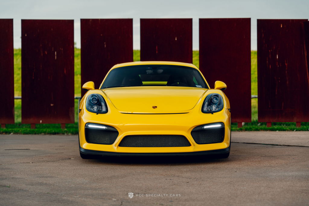 Porsche 981 Cayman GT4