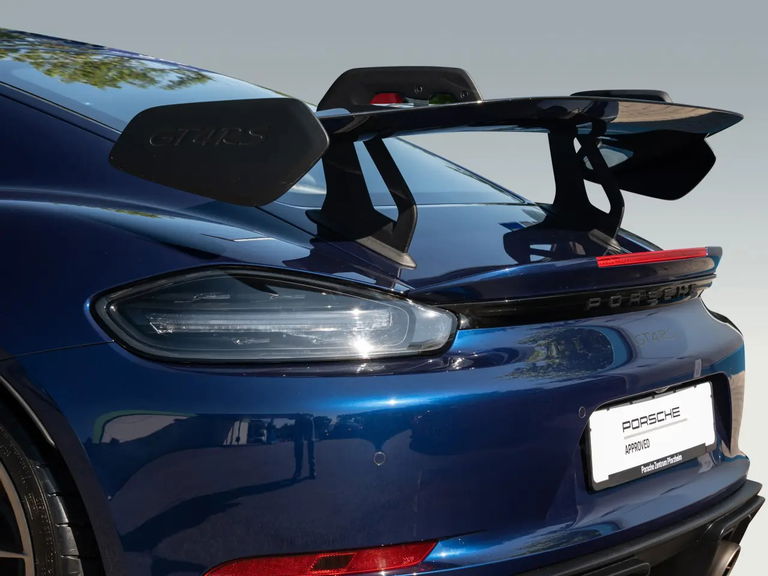 Porsche 718 Cayman GT4 RS