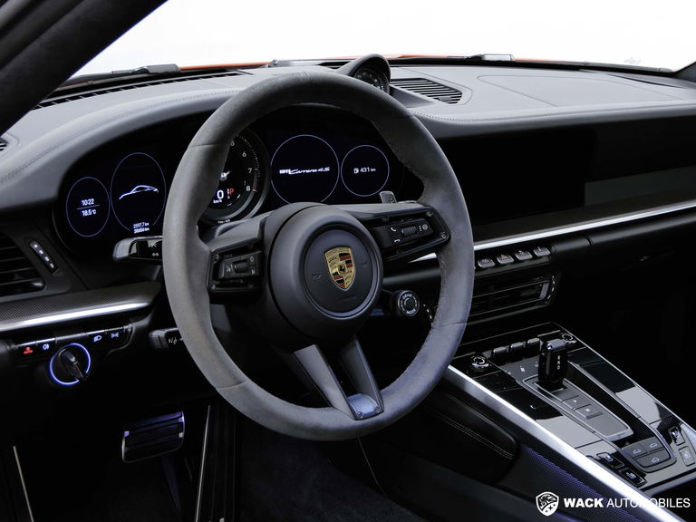 Porsche 992 Carrera 4S