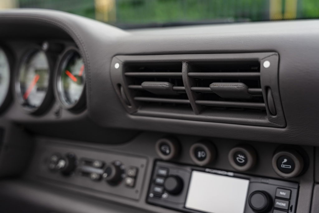 Porsche 993 Carrera 4