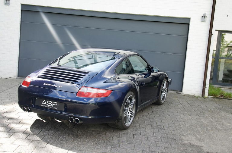 Porsche 997 Carrera 4