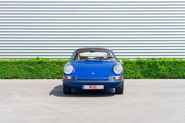 Porsche 911 E