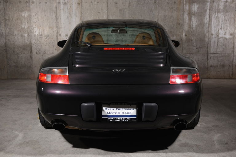 Porsche 996 Carrera 4 Millennium Edition