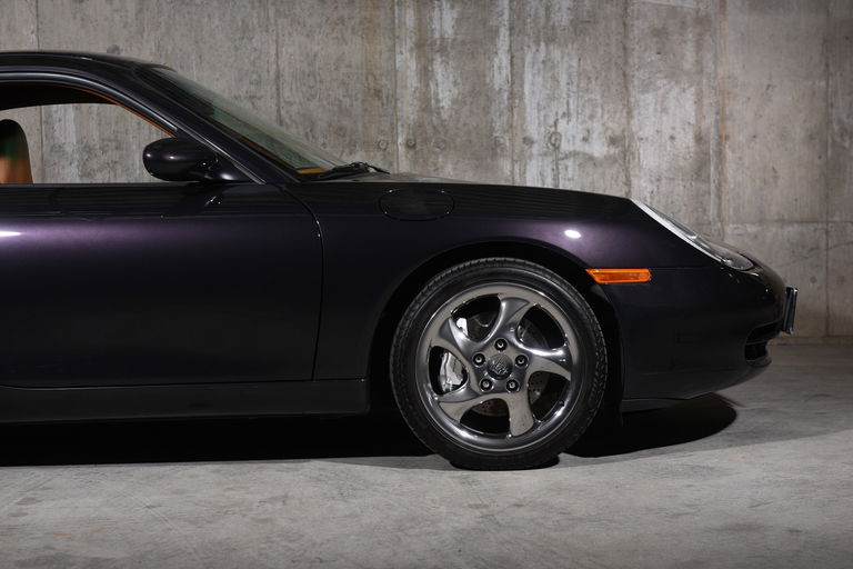 Porsche 996 Carrera 4 Millennium Edition