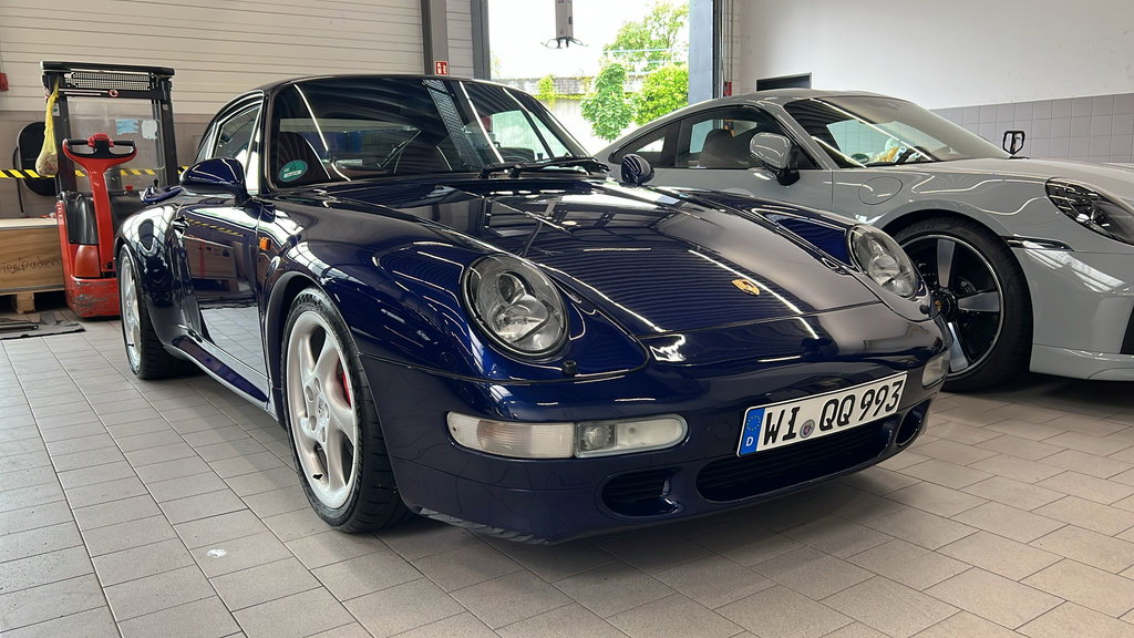 Porsche 993 Carrera 4S