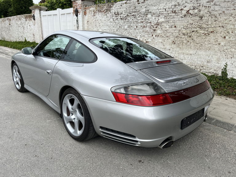 Porsche 996 Carrera 4S