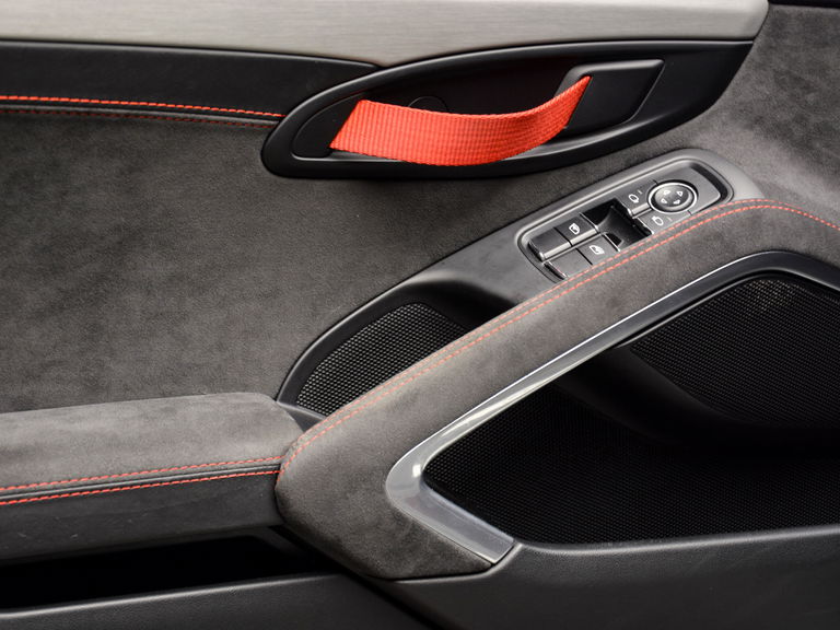 Porsche 981 Cayman GT4