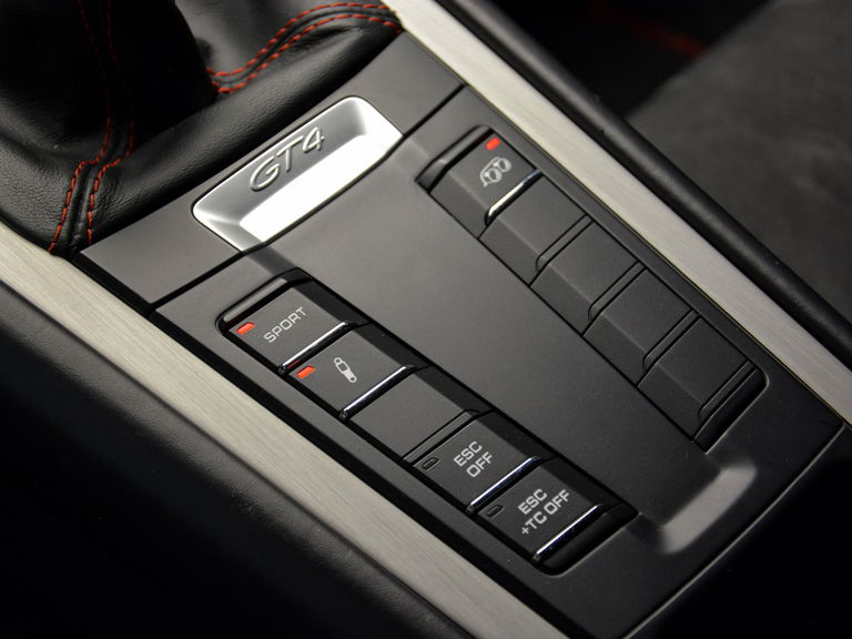 Porsche 981 Cayman GT4