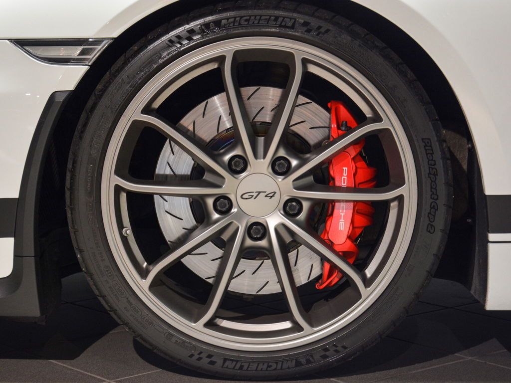 Porsche 981 Cayman GT4