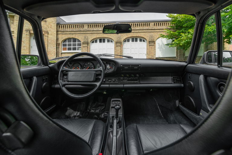 Porsche 964 Carrera 2