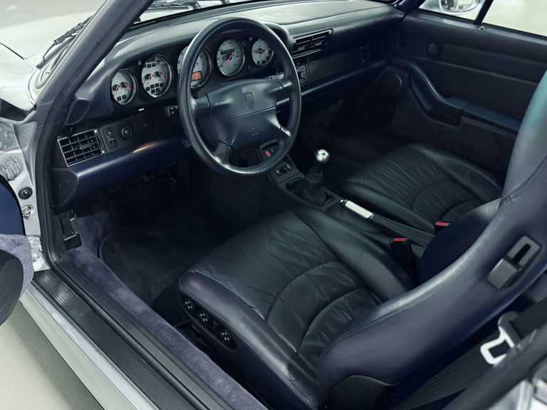 Porsche 993 Carrera 4S